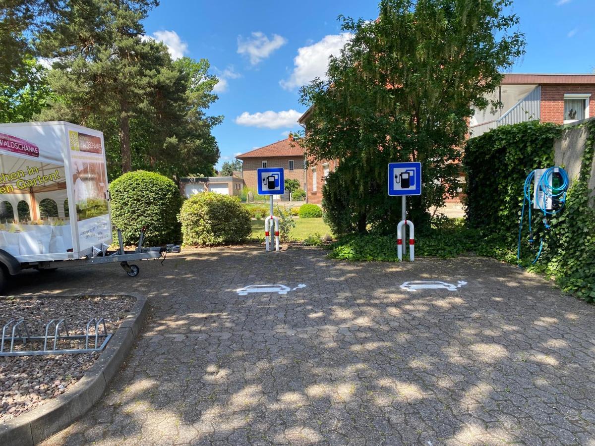 Neumanns Waldschaenke Hotel Soltau Bagian luar foto